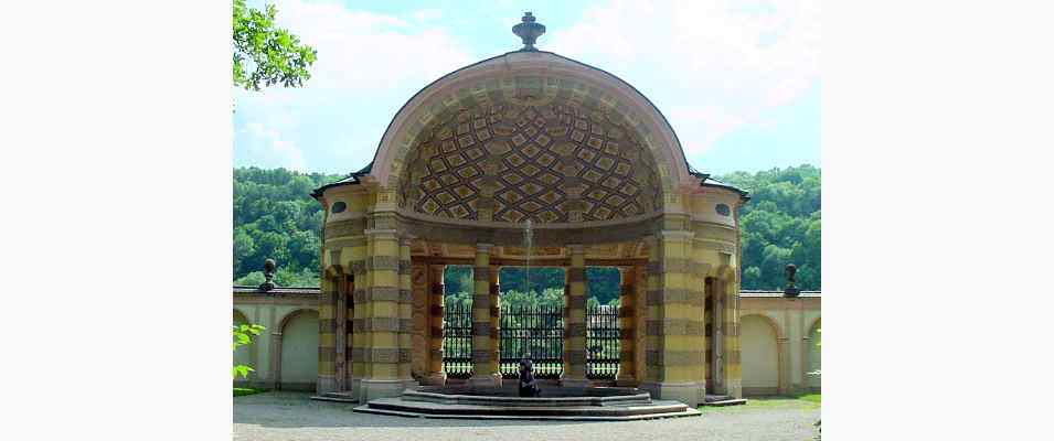 Muschelpavillon im Hofgarten in Eichstätt im Altmühltal