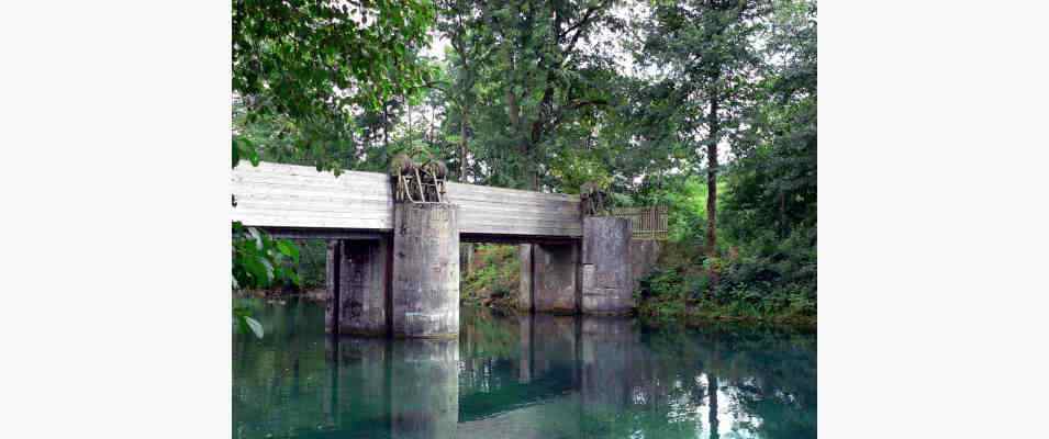 Schleuse am Ludwigkanal in Riedenburg