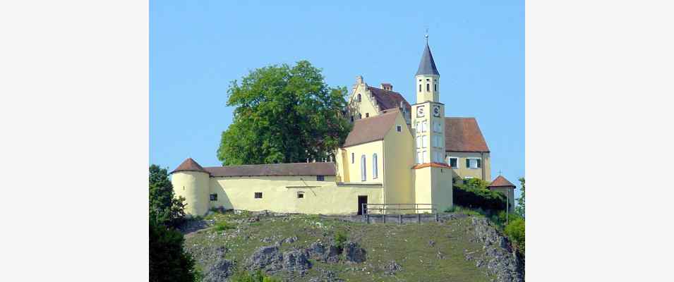 Schloß in Hexenagger im Naturpark Altmühltal