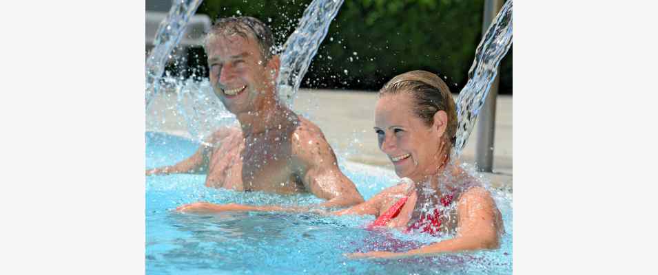 Wasserfall in der Limestherme