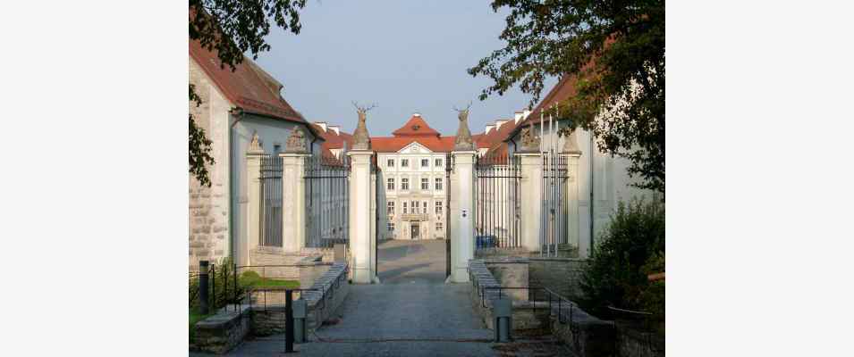 Entrance zum Castle of Hirschberg in Beilngries