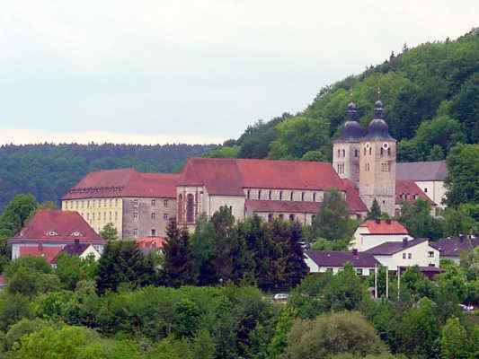 Abteikirche des Kloster Plankstetten im Altmühltal