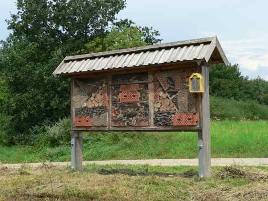 Insektenhotel in Denkendorf im Altmühltal