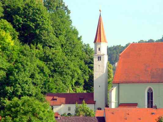 Franziskaner- und Michelskirche in Kelheim im Naturpark Altmühltal