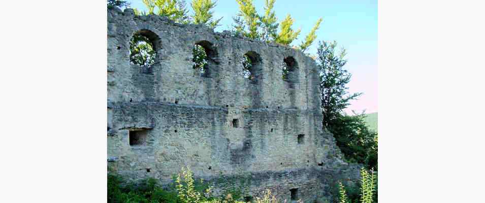 Ruine Rumburg bei Kinding im Altmühltal