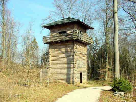 Limeswachturm bei Kipfenberg im Altmühltal