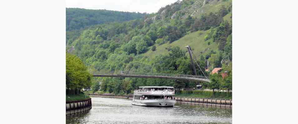 Fußgängerbrücke in Kelheim im Altmühltal