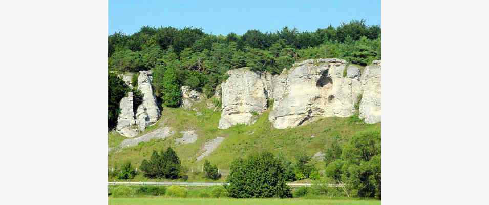 Felsen Zwölf Apostel bei Solnhofen im Altmühltal